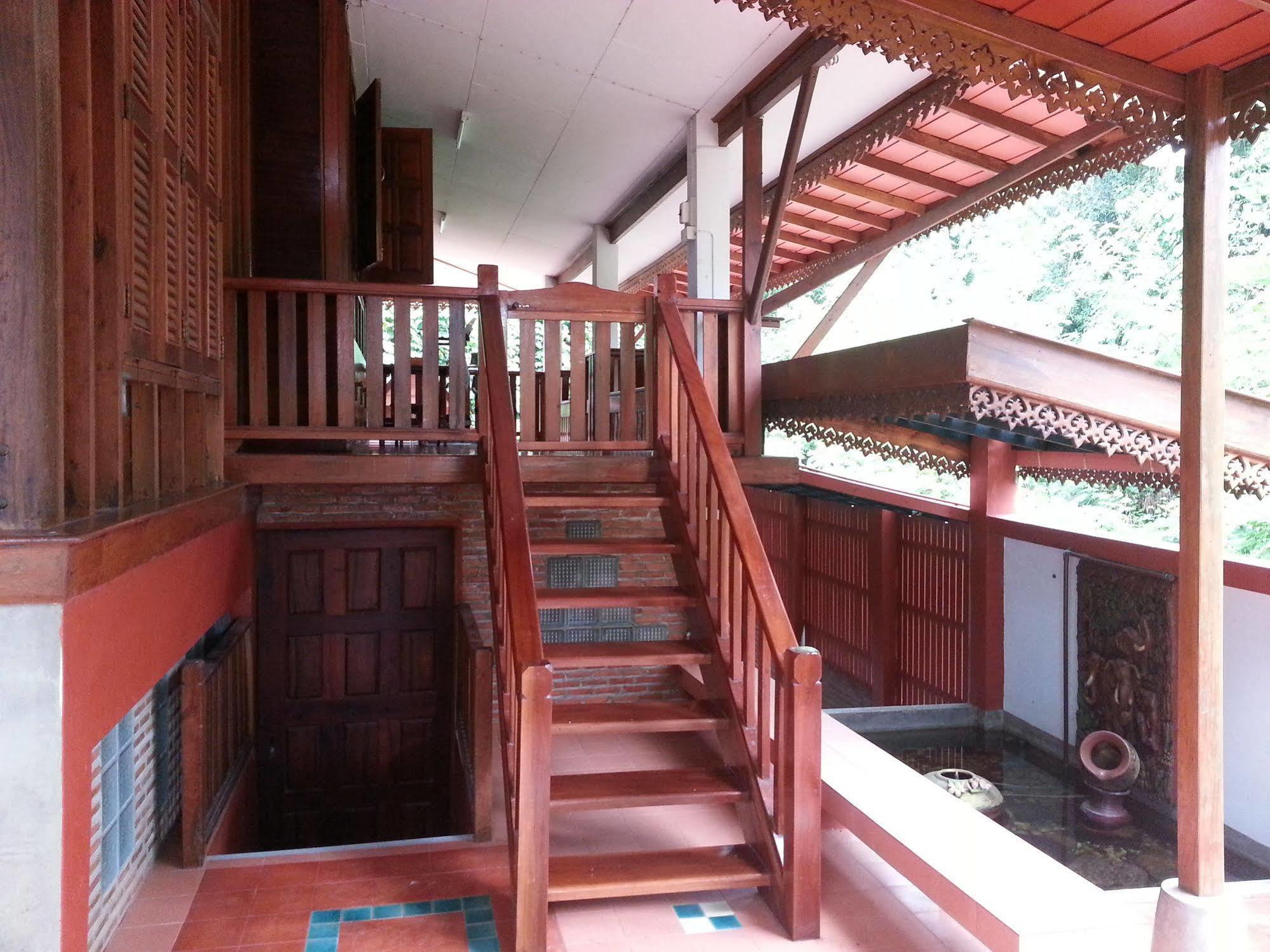 Rim Nam Kong Homestay Pak Chom Exterior photo