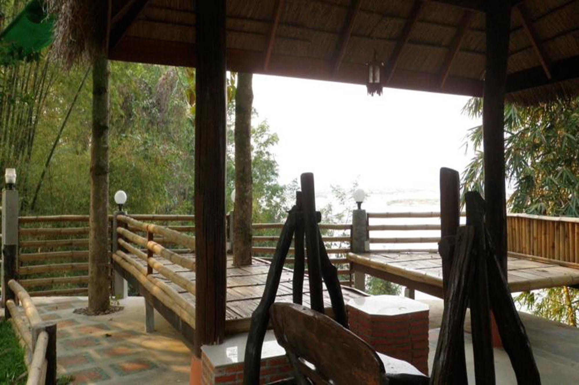 Rim Nam Kong Homestay Pak Chom Exterior photo